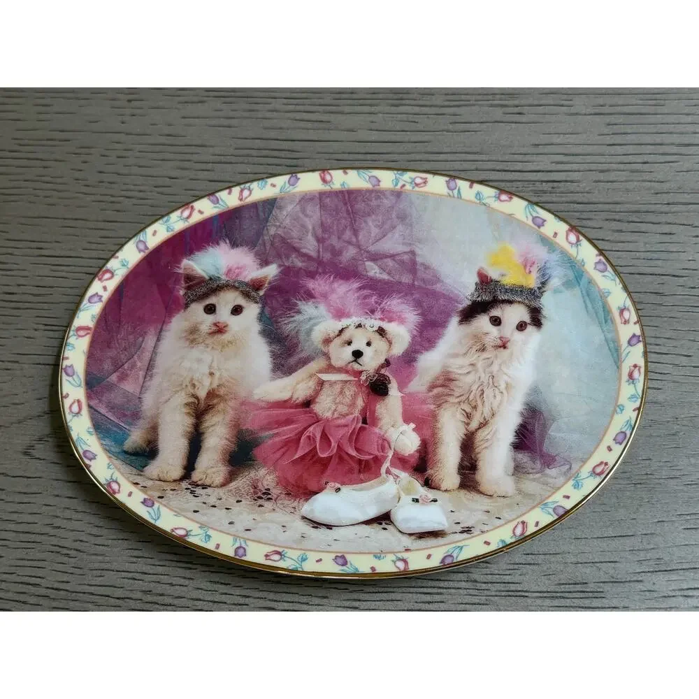 Danbury Mint maker danbury
